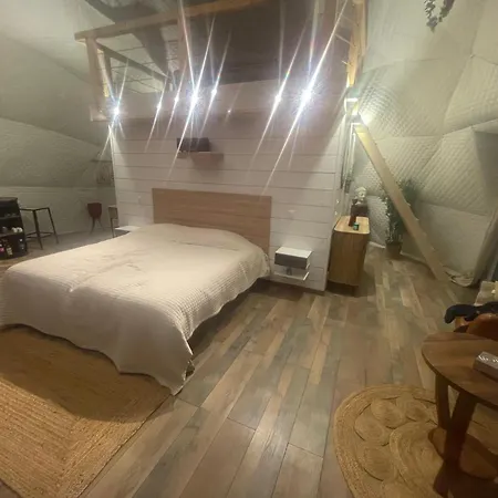 Luxusní stan Dome Du Bearn