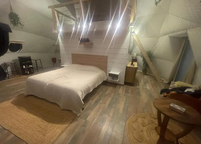 אוהל מפואר Dome Du Bearn