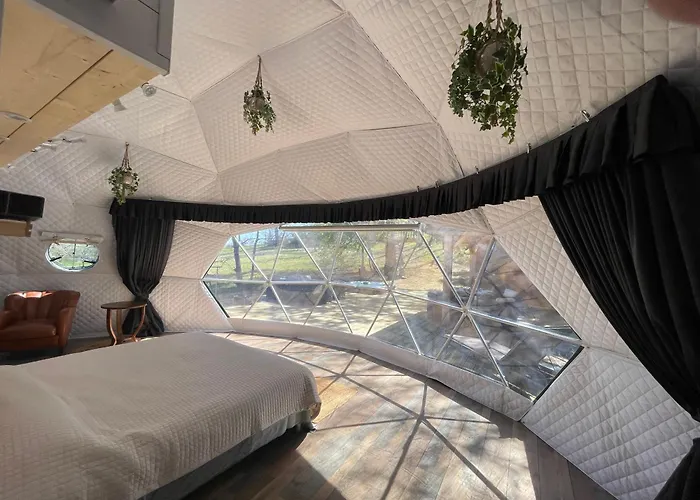 אוהל מפואר Dome Du Bearn Monein