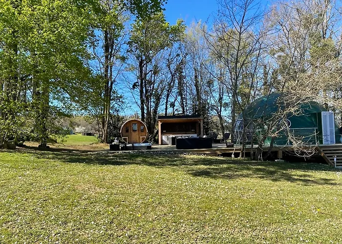 אוהל מפואר Dome Du Bearn