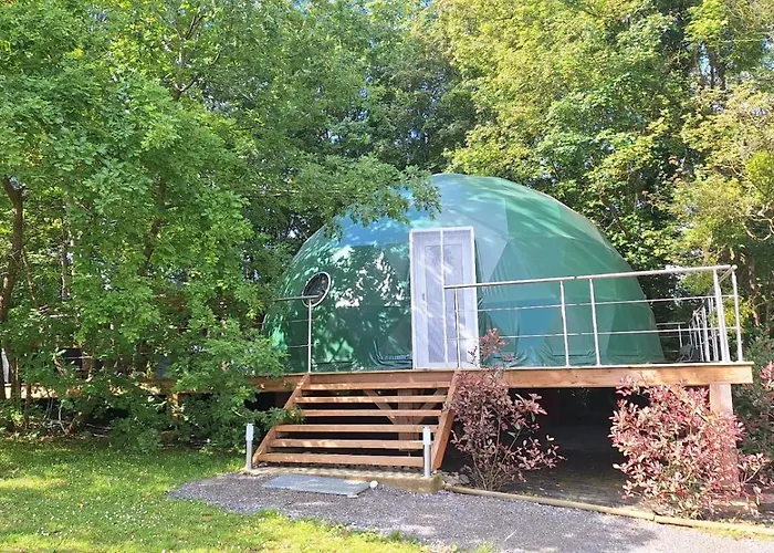 אוהל מפואר Dome Du Bearn