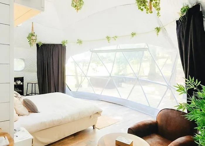 אוהל מפואר Dome Du Bearn *